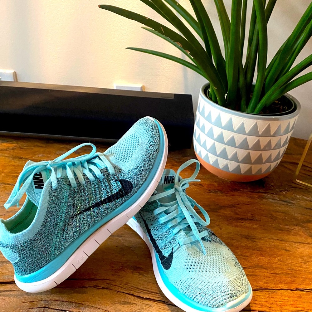 Women’s Nike Flyknit